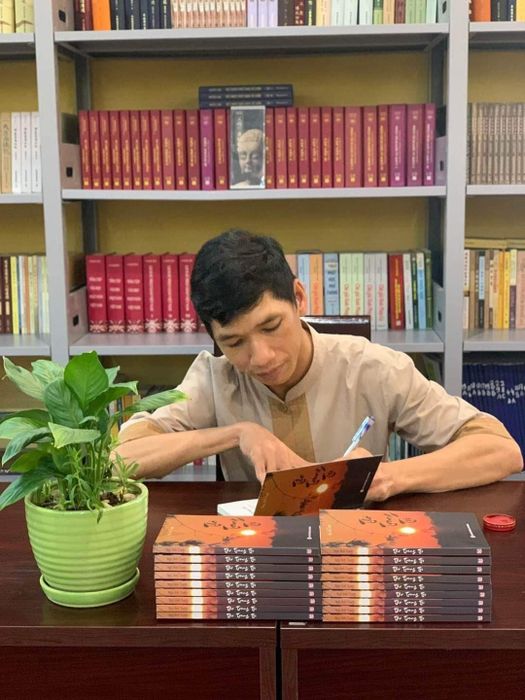 Tác giả và mùa thu Hà Nội