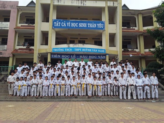 Hình ảnh Trường THCS - THPT Huỳnh Văn Nghệ - Ảnh 1