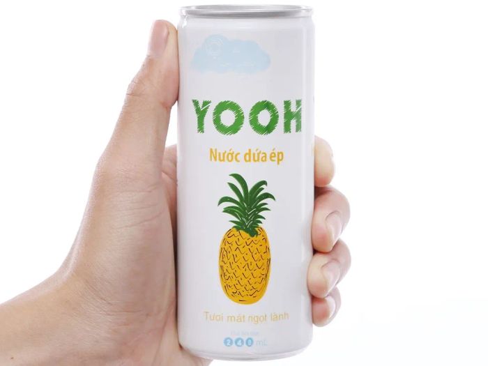 Hình ảnh chân thực lon nước ép dứa Yooh