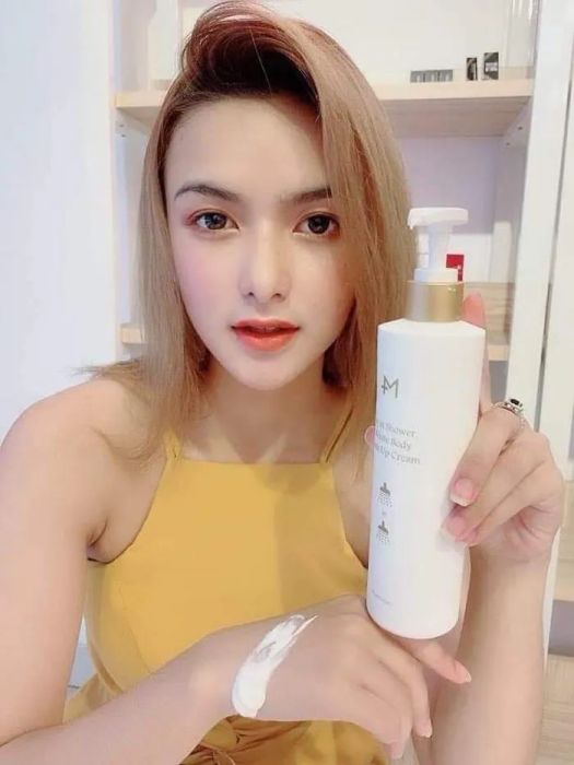 Hình ảnh kem tắm trắng JW In Shower White Body Tone Up Cream 2