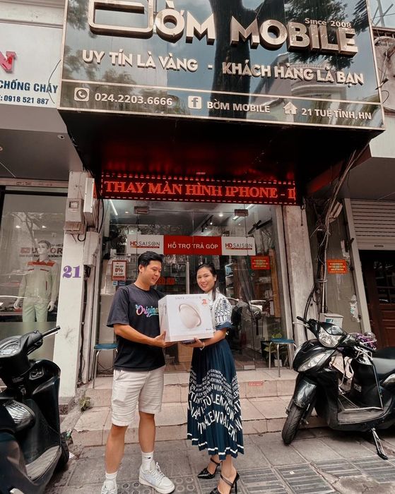 Hình ảnh không gian làm việc hiện đại tại Bờm Mobile