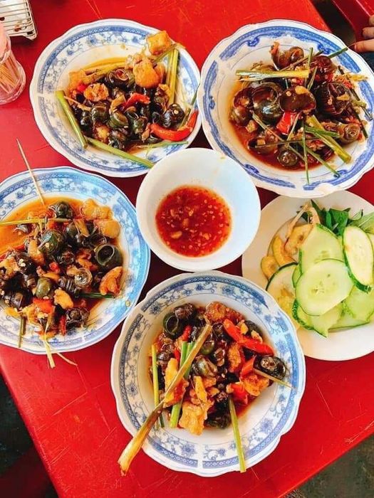 Không gian ấm cúng tại Ốc Triều Thuỷ