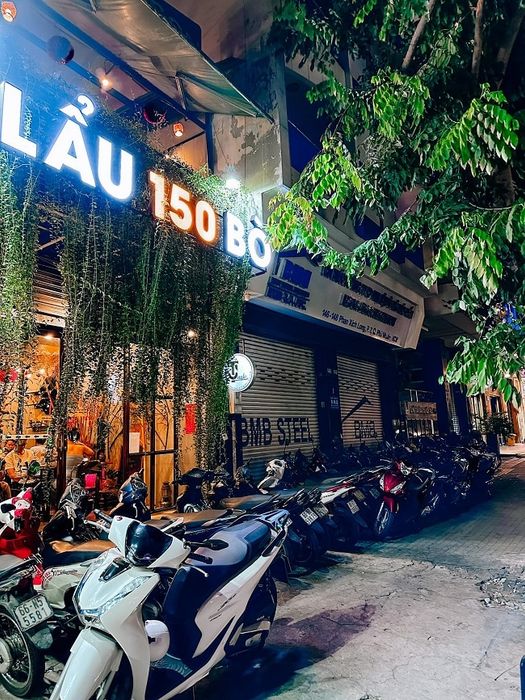 Lẩu Bò 150 - Biểu tượng ẩm thực đường phố Phan Xích Long