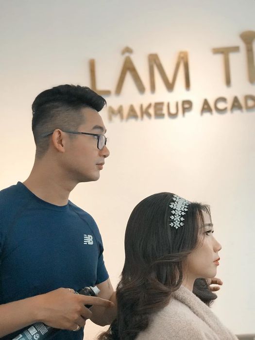 Hình ảnh phong cách trang điểm signature của Lâm Tino Makeup
