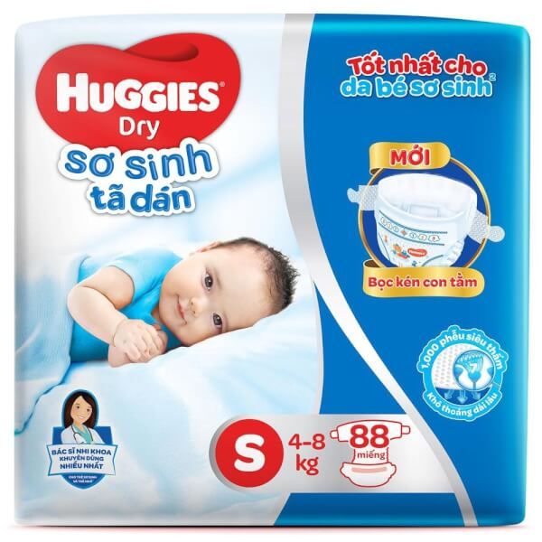 Tã dán Huggies Dry ảnh 2 - Phiên bản nâng cấp với cải tiến về chất liệu bề mặt, mang lại cảm giác khô thoáng gấp đôi cho bé yêu.