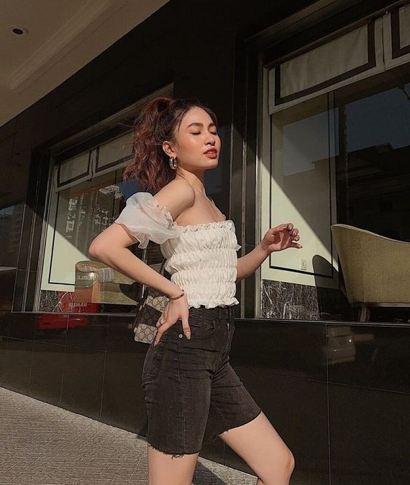 She by Shj - Biểu tượng thời trang thành thị