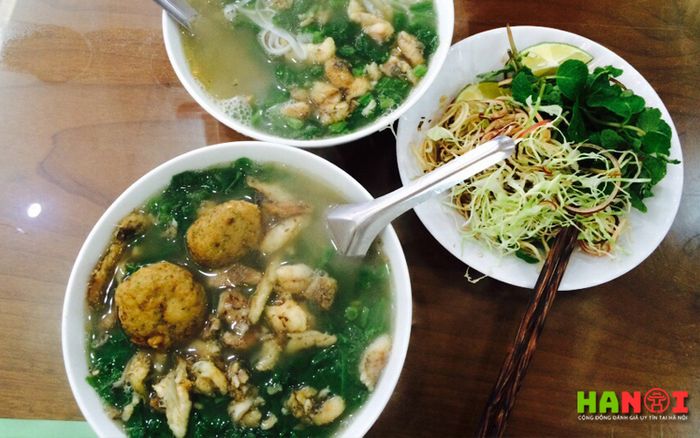 Banh-da-ca-ro-dong-phu-ly-Ha-Noi-Tripi
