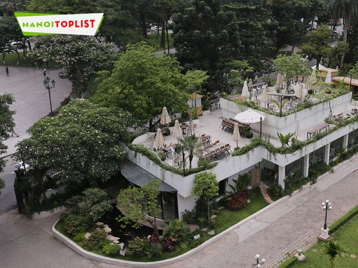 the-ylang-cafe-vuon-ha-noi-decor-kieu-da-lat-Tripi