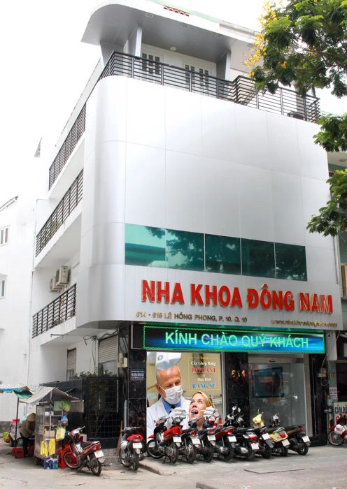 Hình ảnh nha khoa Đông Nam 1