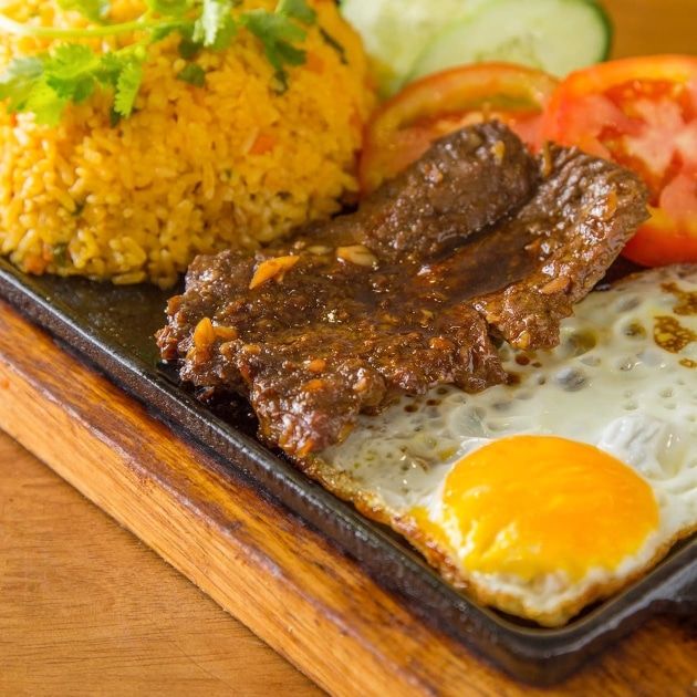 Cơm tấm Quận 10 - Hương vị truyền thống, giá cả bình dân