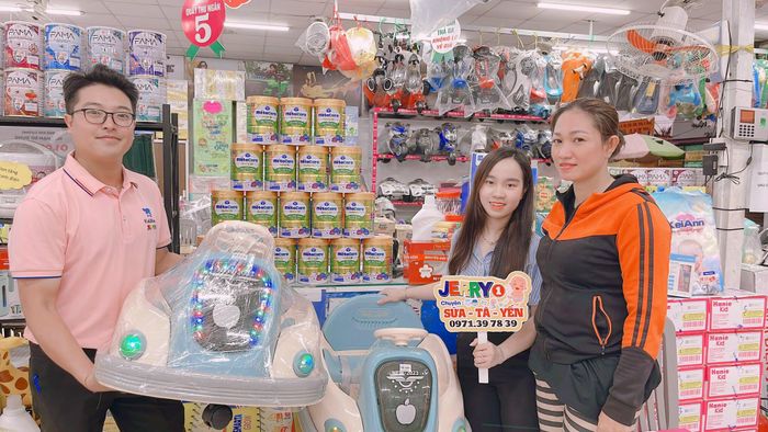 Không gian mua sắm đa dạng tại Siêu Thị Jerry - Ảnh 1