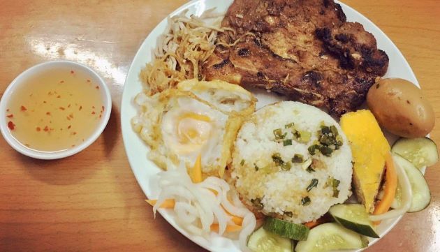 Cơm tấm Bình Thạnh không chỉ ngon mà còn mang đến chất lượng vượt trội, là lựa chọn lý tưởng cho những tín đồ yêu thích cơm tấm.