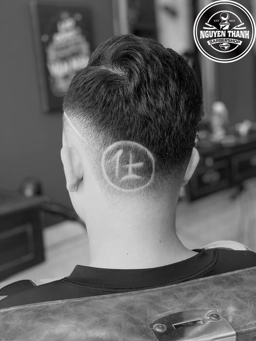 Không gian sang trọng tại Nguyễn Thành Barber Shop