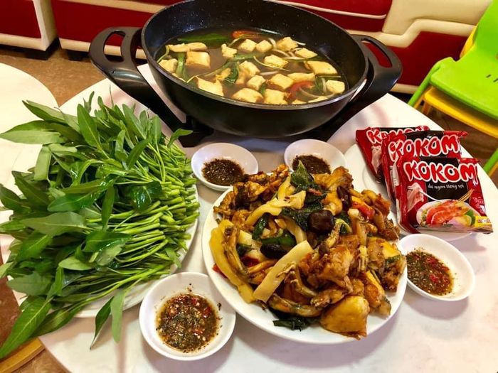 Khung cảnh ấm cúng tại quán Eden