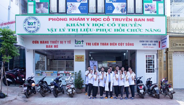 Không gian trị liệu hiện đại tại Phòng khám Đông Y & PHCN Ban Mê