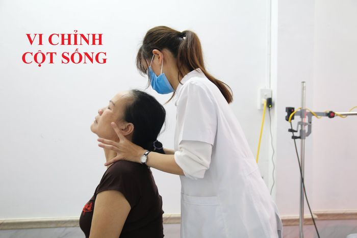 Hình ảnh phòng tập vật lý trị liệu tiêu chuẩn