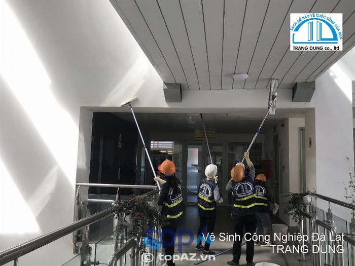 Vệ sinh công nghiệp Trang Dung