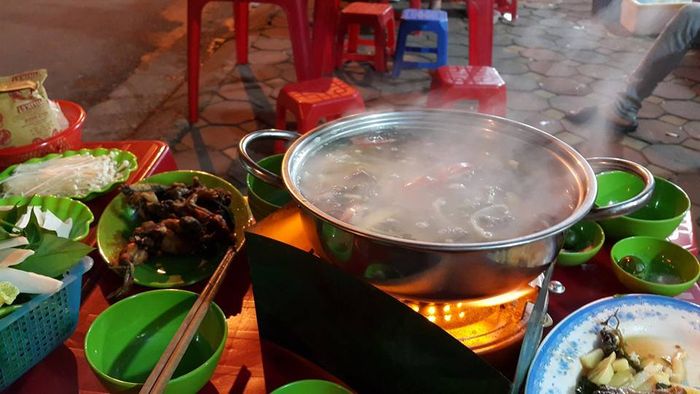 Góc ảnh quyến rũ từ Lẩu Ếch Văn Quán – Ảnh số 3