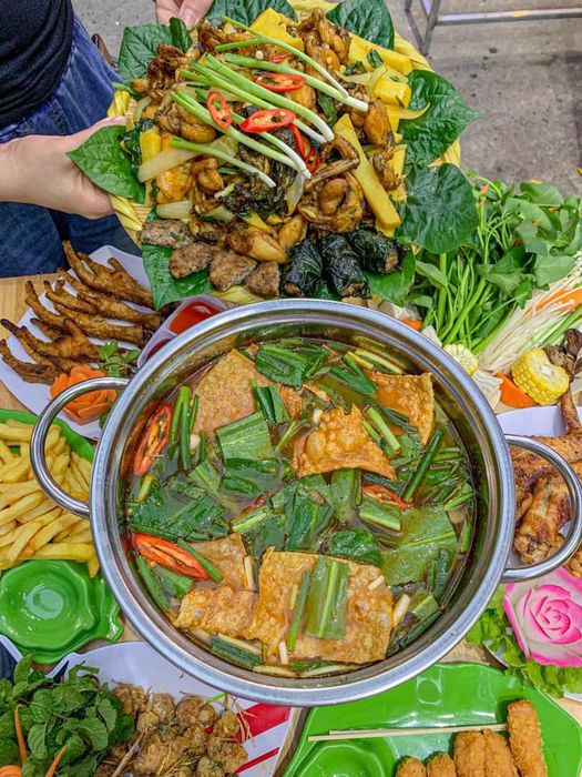 Khung cảnh thân thiện và ấm cúng tại Bụi Quán – Ảnh 1