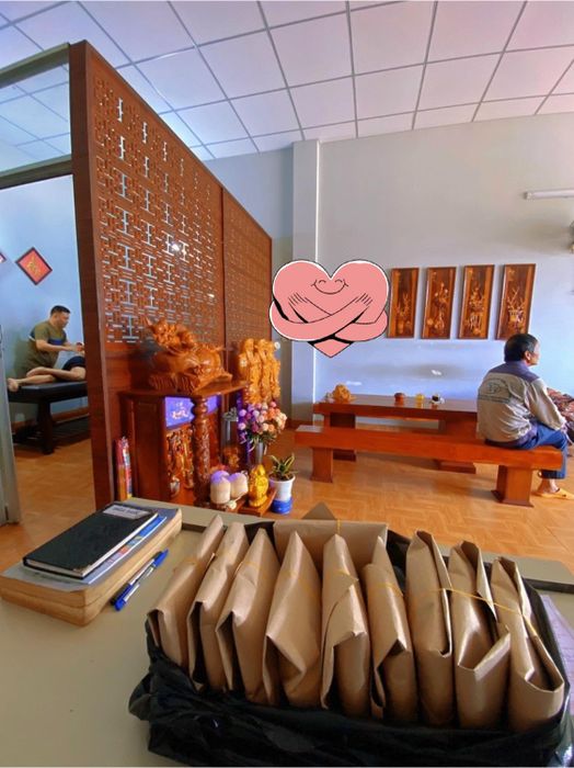 Không gian khám chữa bệnh tại Phòng Khám Đông Y Vạn Đức