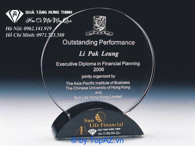 Xưởng chế tác kỷ niệm chương, cúp pha lê tại Hà Nội