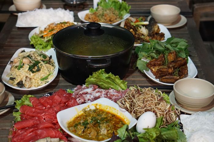 Hương vị và không gian tuyệt vời tại Lẩu Hồ Gươm - Ảnh 3