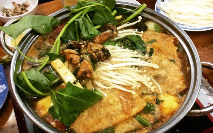 Lẩu ếch Hà My ảnh 3 – Khung cảnh ấm cúng, đậm đà tình thân