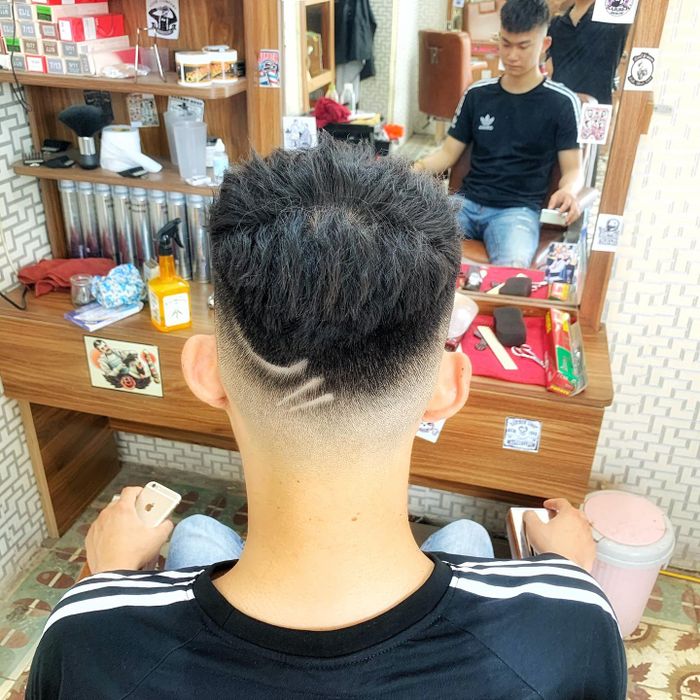 Không gian sang trọng và chuyên nghiệp tại Louis BarBer Shop