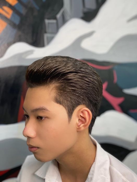 Không gian sang trọng và ấm cúng tại HUGO Barber Shop