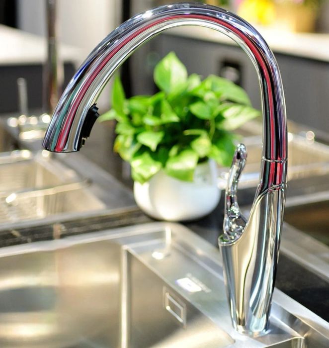 Vòi rửa chén Eurogold - Sáng bóng như gương với chất liệu inox 304 cao cấp