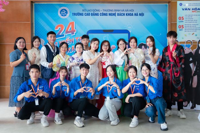 Hình ảnh Trường Cao đẳng Công nghệ Bách khoa Hà Nội 2