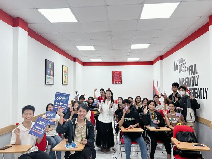 Ms Hoa TOEIC - Hình ảnh 1