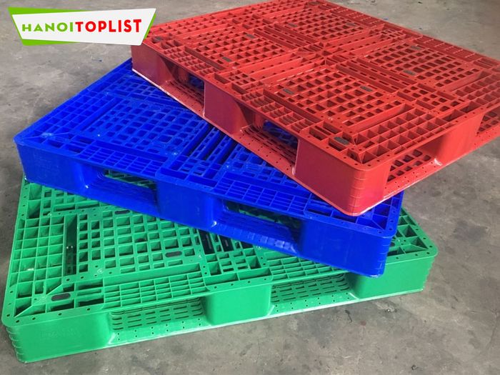 cua-hang-pallet-phat-thanh-Mytour