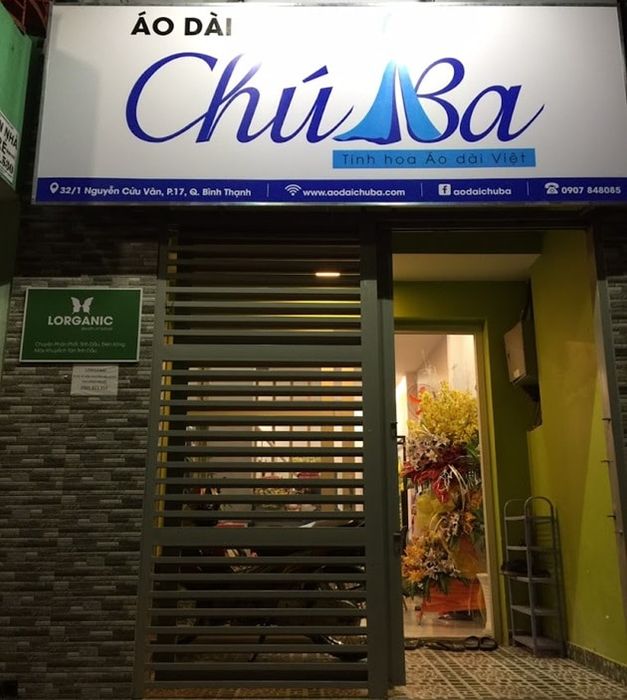 Áo dài Chú Ba - Điểm hẹn của những tà áo dài truyền thống