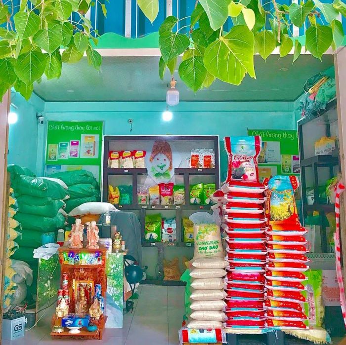 Không gian trưng bày ấn tượng tại Đại Lý Gạo Quang Minh