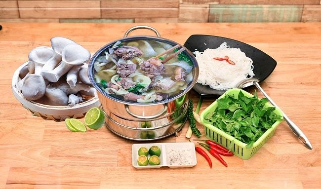 Lẩu Gà Lá É - Hương vị quê nhà đậm đà