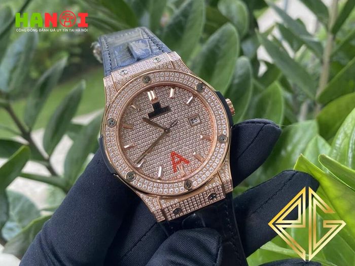 Có nên mua đồng hồ tại Phan Gia Luxury hay không? - Tripi