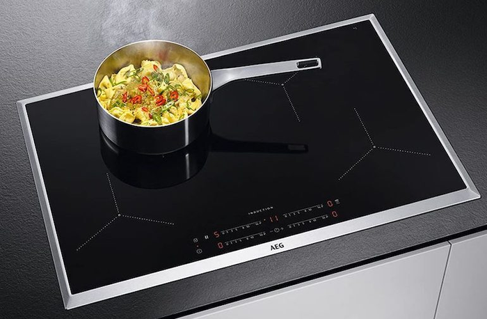 Bếp từ AEG IKB84431XB xua tan đi nỗi lo lắng