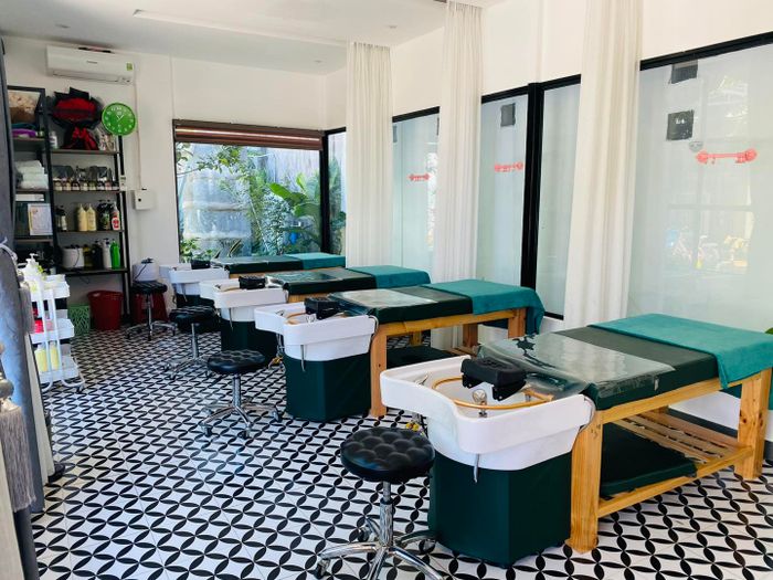 Không gian trị liệu đẳng cấp tại Queen Relax