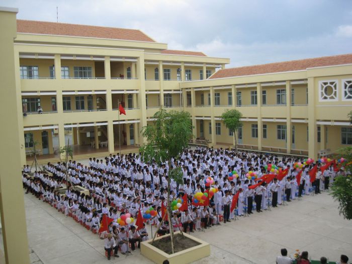 Trường THPT Chiêm Thành Tấn - Bức ảnh 2