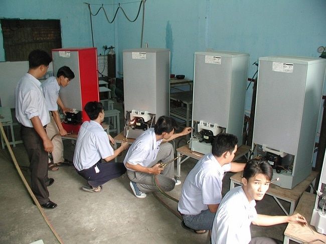HP tự hào là một trong 5 trung tâm đào tạo nghề sửa chữa điện lạnh chất lượng và uy tín bậc nhất tại TP.HCM