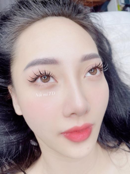 Hình ảnh thực tế lớp học nối mi tại Thuỳ Dương Eyelash