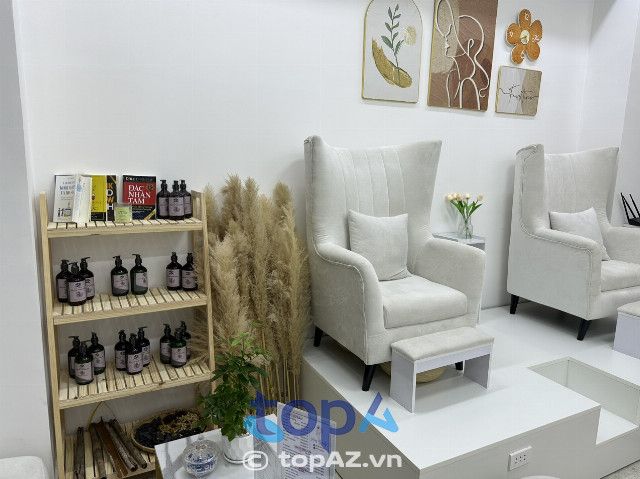 Meey Beauty - Nét đẹp sang trọng với mức giá hợp lý, mang nghệ thuật nail đến gần hơn với mọi khách hàng