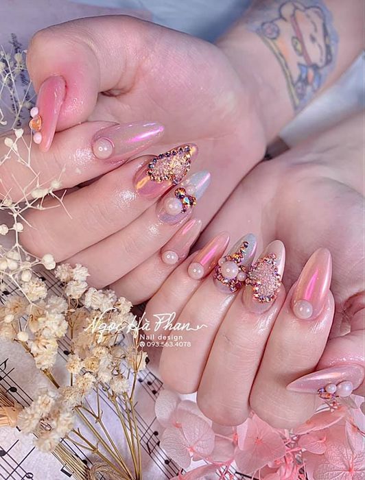 Nails Ngọc Hà Phan ảnh 1 – Góc nhìn nghệ thuật trong không gian đào tạo đầy cảm hứng.