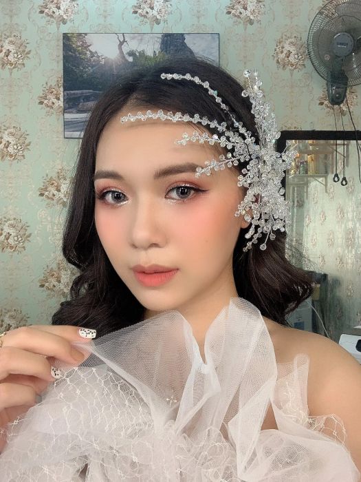 Vẻ đẹp rạng ngời qua bàn tay nghệ thuật của Annie Quỳnh Makeup