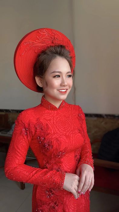 Hình ảnh cô dâu rạng rỡ từ MyLun Weddings
