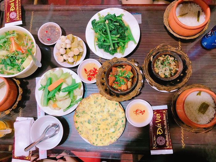 Hình ảnh cơm niêu Đất Việt thơm ngon