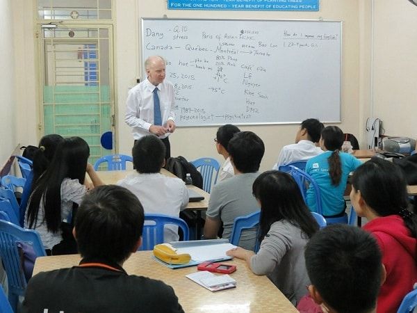 Hệ thống đào tạo ngoại ngữ chất lượng cao tại trung tâm thành phố