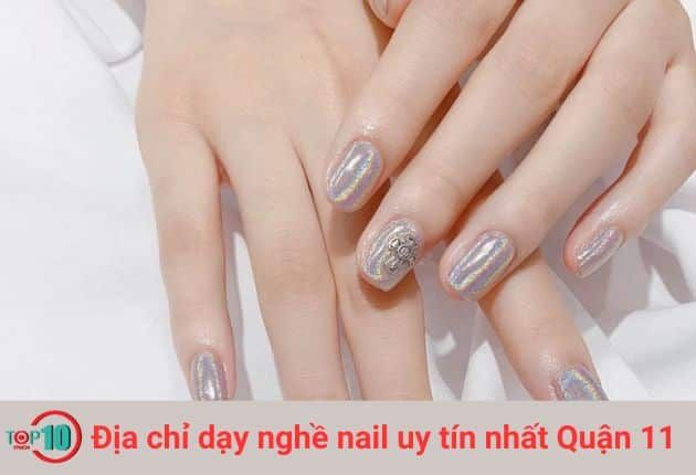 Học viện MH THE BEAUTY LAB chuyên đào tạo các kỹ năng làm đẹp đỉnh cao trong ngành nail, mi, phun thêu, mang đến cho học viên những kiến thức và cơ hội nghề nghiệp vững chắc.