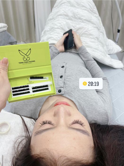 Bộ sưu tập mẫu mi nghệ thuật đạt chuẩn quốc tế